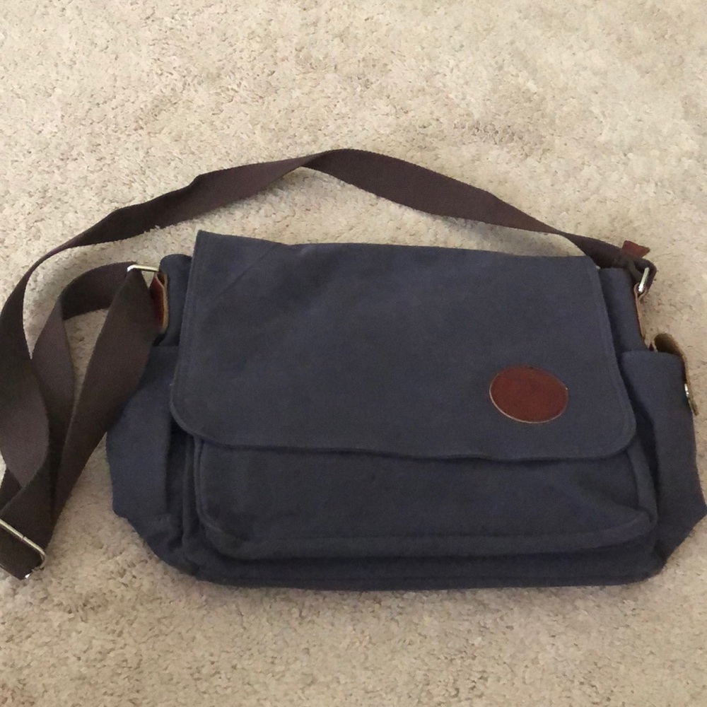Canvas messenger bag